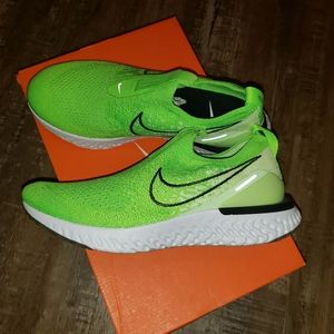 Nike epic phantom react